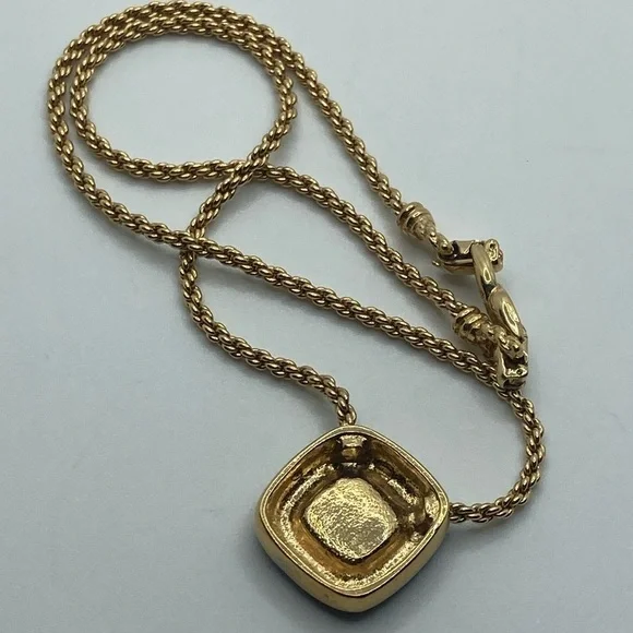 vtg Nina Ricci Black Enamel Rhinestone Square Pendant Gold Tone Necklace 17” - Picture 6 of 8